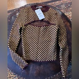 BRAND NEW Cut Out Top